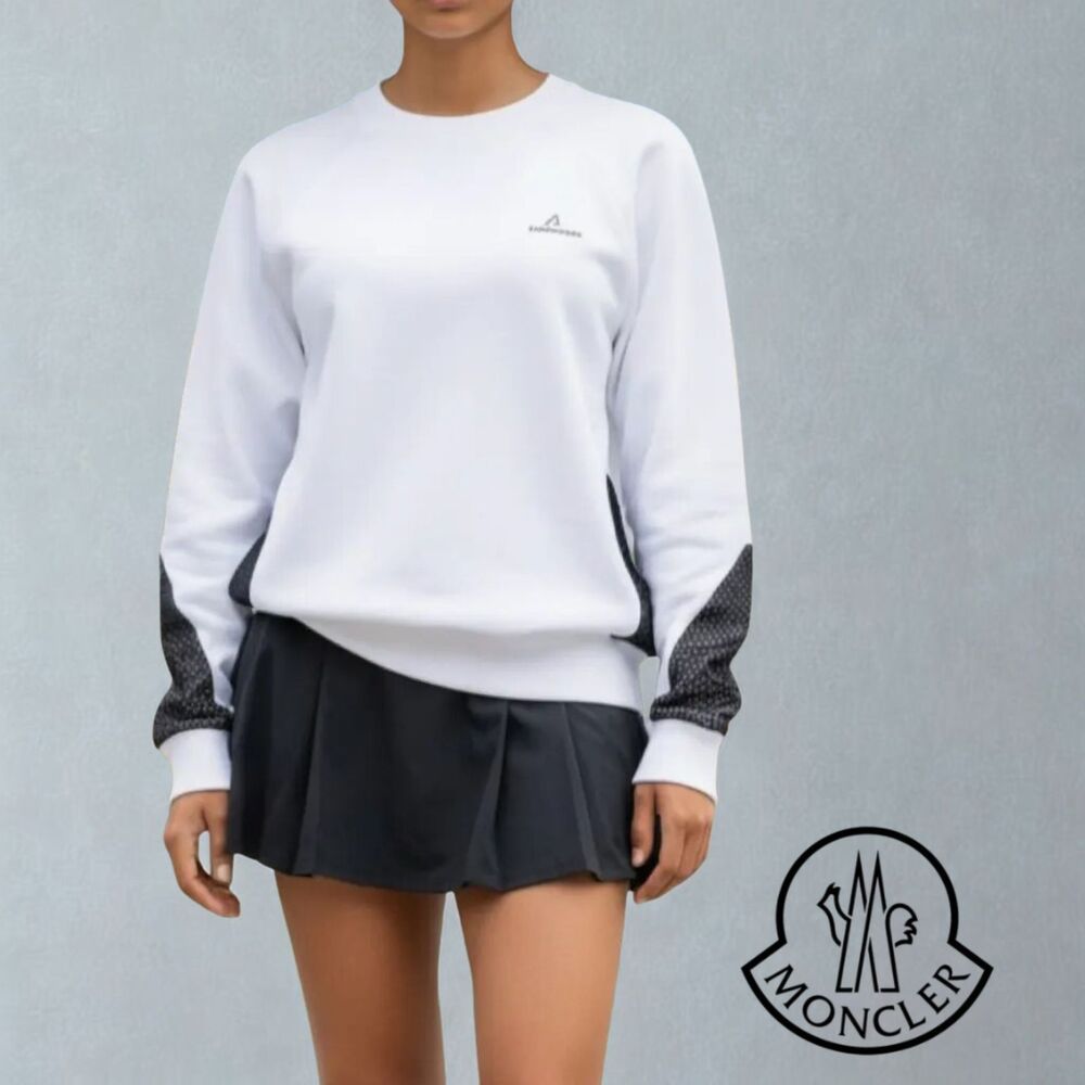 Moncler Logo Crew Neck Sweatshirt
